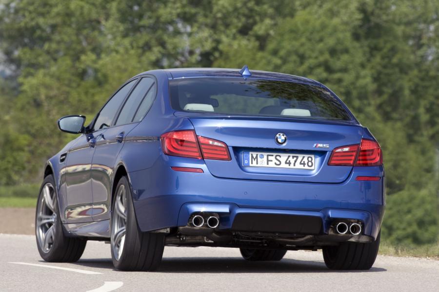  BMW M5 2011 года  (фото 199 из 344)